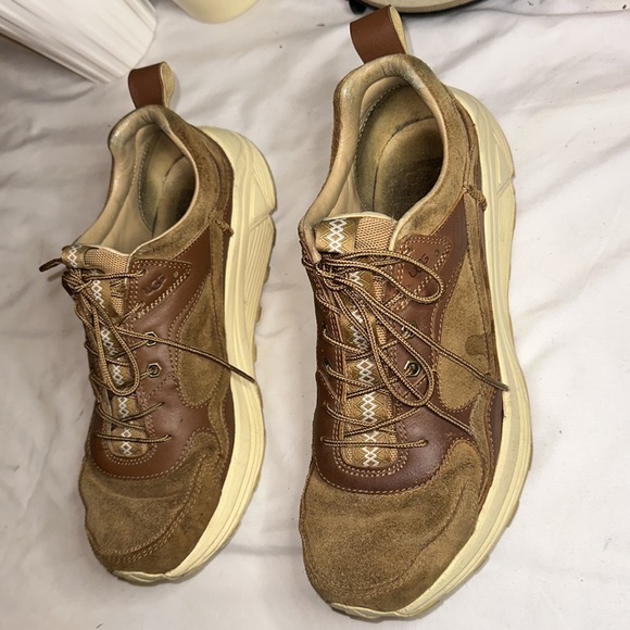 UGG MIWP TRAINER LOW SNEAKERS CHESTNUT SIZE 11.5 - Picture 5 of 12